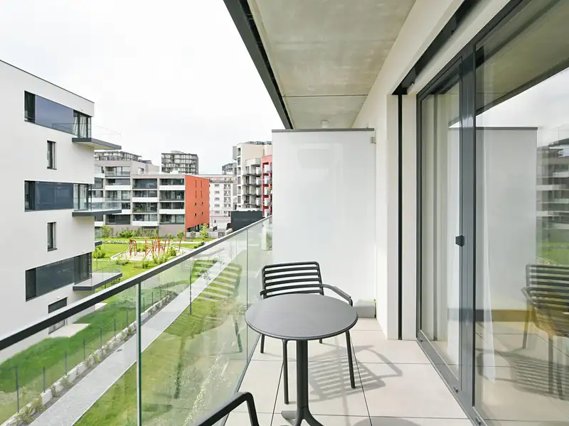 Pronájem bytu 2+kk 61 m², Praha – náhled fotky 2