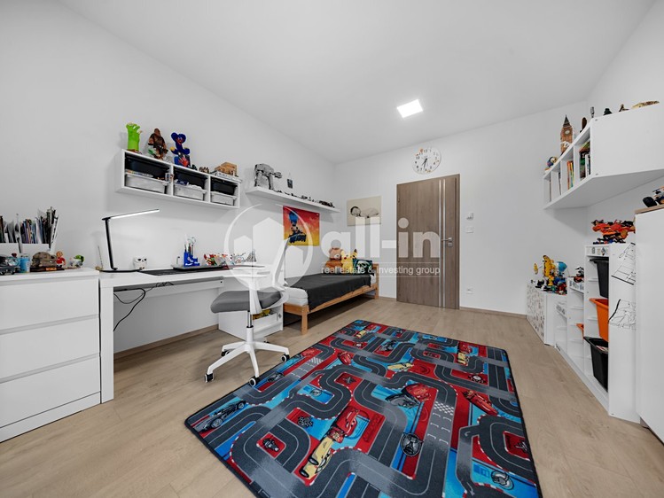 Prodej domu, 145 m² (16 z 32)
