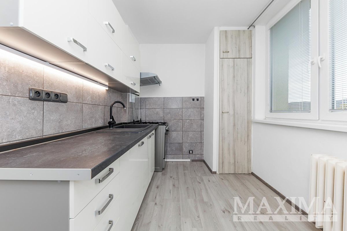 Pronájem bytu 1+kk 38 m²