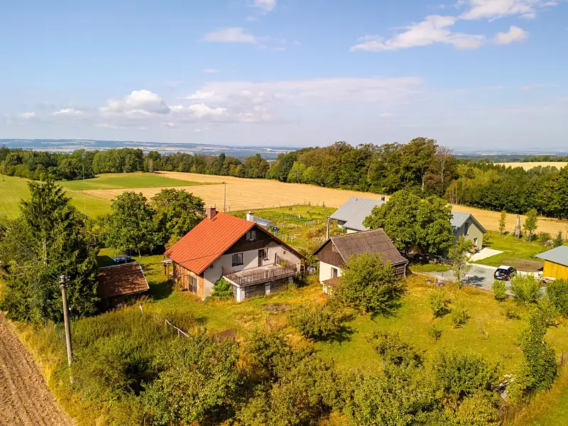 Prodej rodinného domu 160 m², pozemek 3713 m², Osečnice – náhled fotky 1
