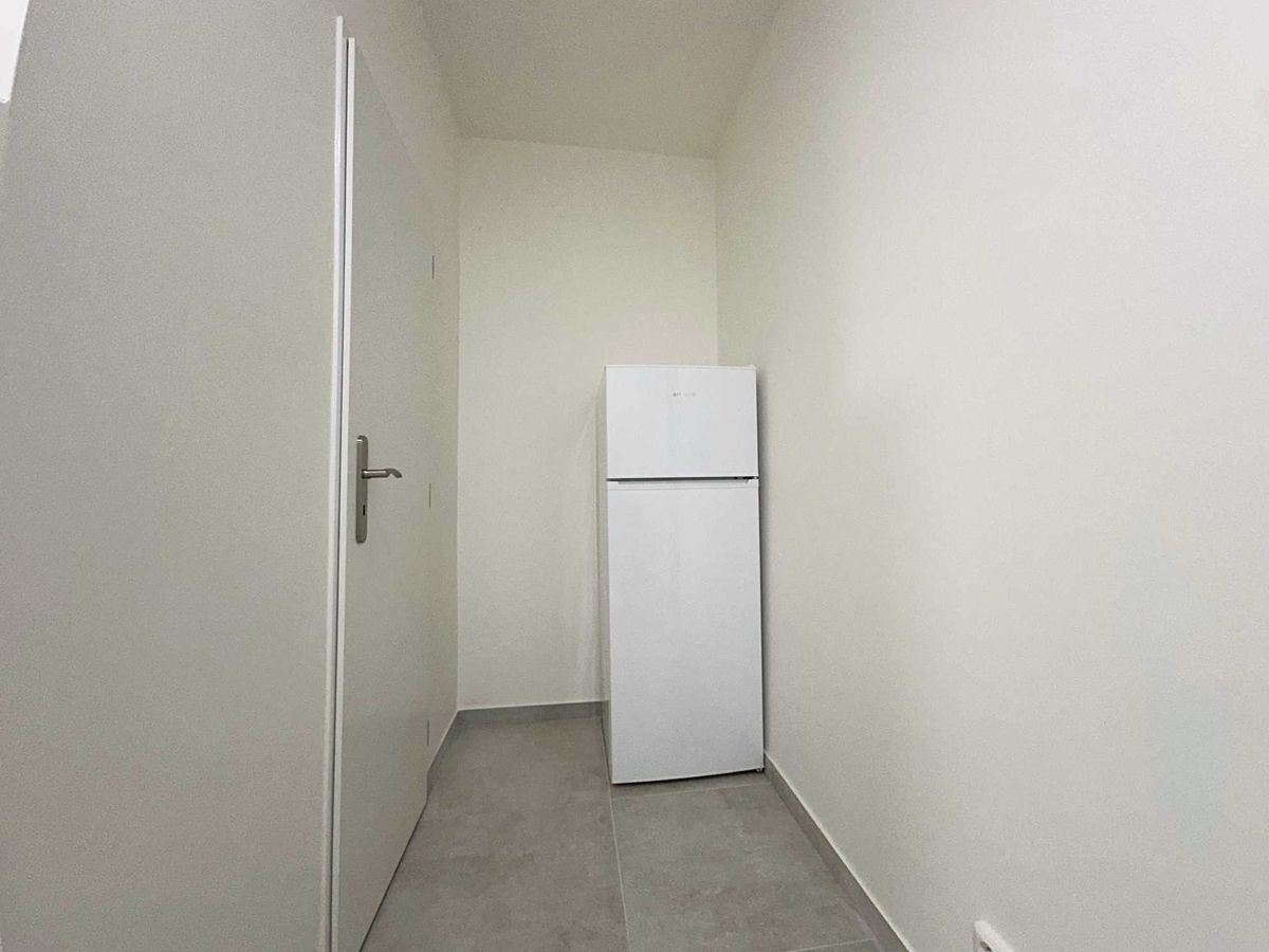 Pronájem bytu 1+kk 30 m² – fotografie 4