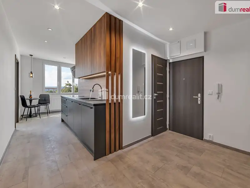 Prodej bytu 4+1 82 m², Sokolov – náhled fotky 2