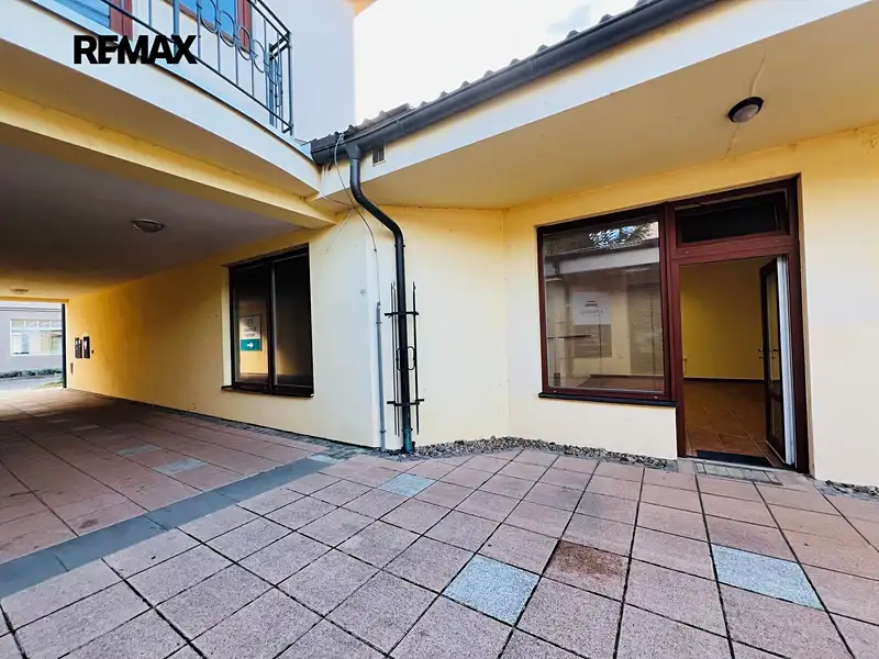 Pronájem obchodního prostoru 78 m², Kyjov – náhled fotky 2