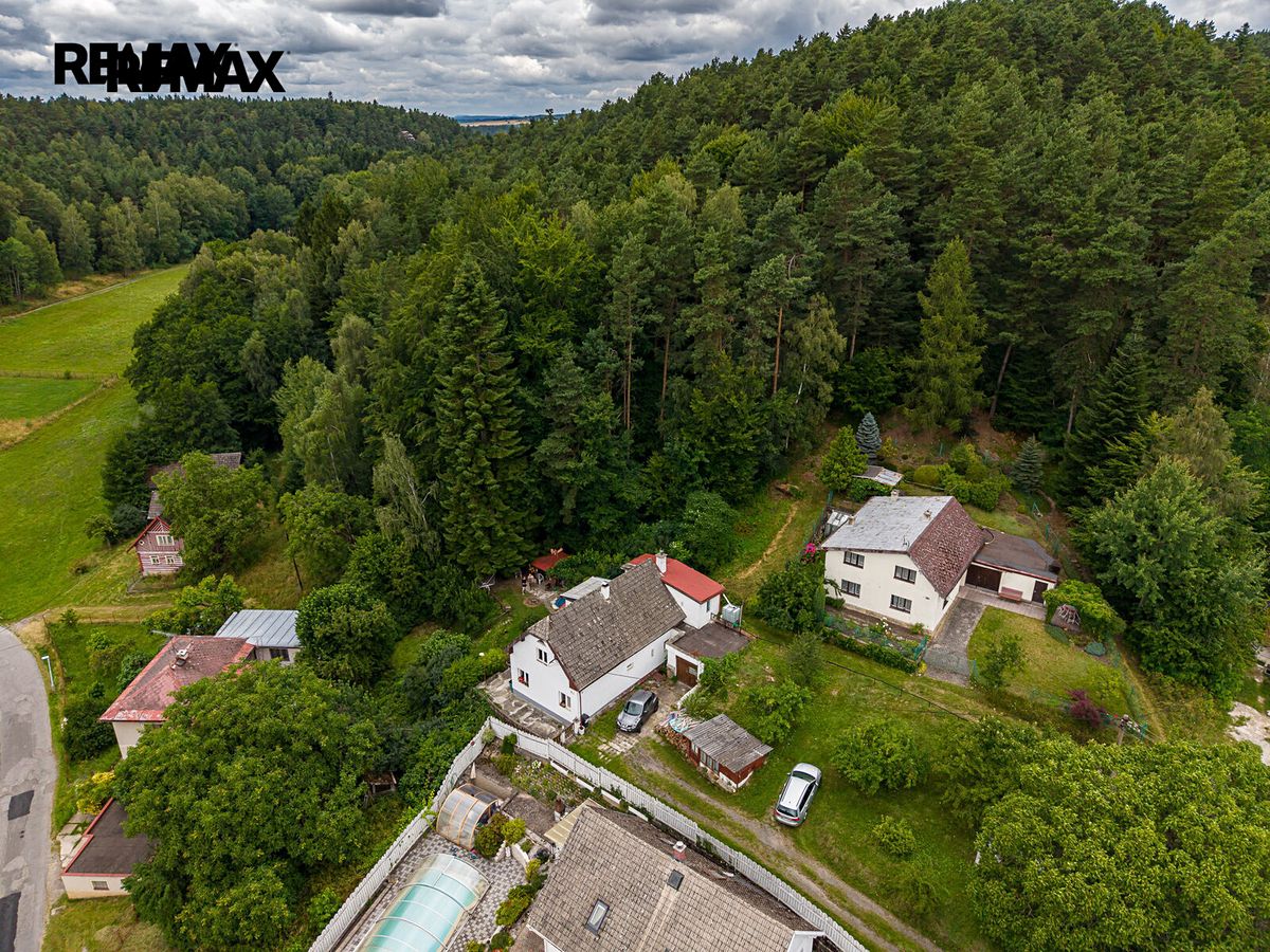 Prodej rodinného domu 159 m², pozemek 1000 m² – fotografie 4