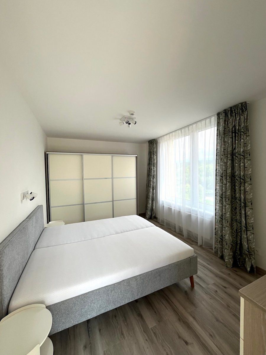 Pronájem bytu 2+kk 55 m² – fotografie 4