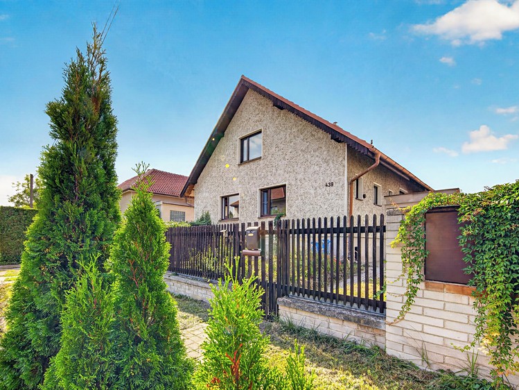 Prodej domu, 196 m² (1 z 28)