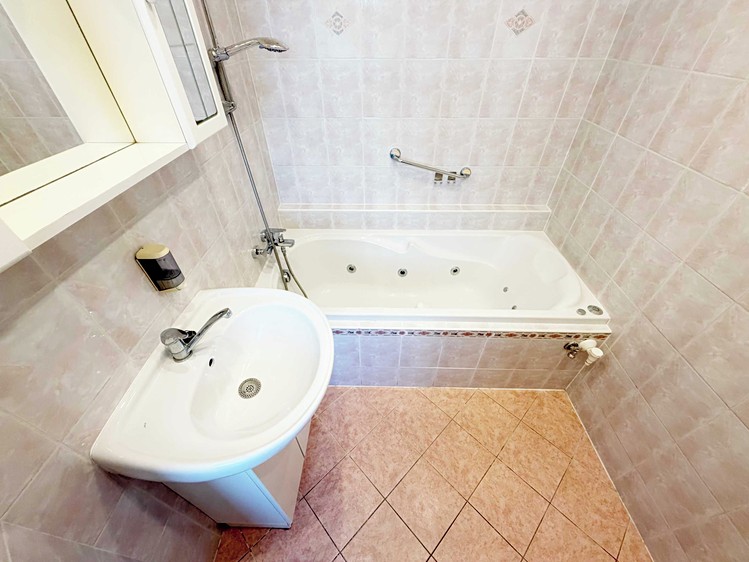 Квартира 3+1 на продаж, 77 м² (18 з 21)