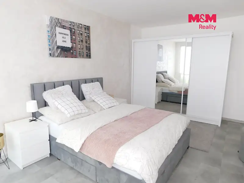 Pronájem bytu 3+1 81 m², Roudnice nad Labem – náhled fotky 2