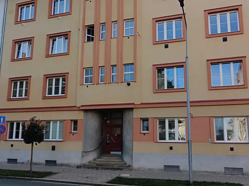 Prodej bytu 1+1 47 m², Hradec Králové – náhled fotky 1
