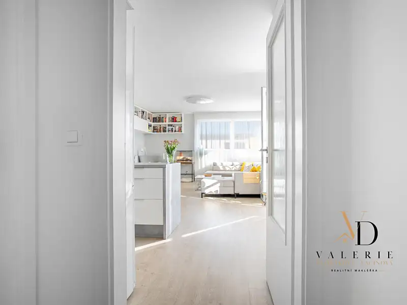 Prodej bytu 3+kk 84 m², Praha – náhled fotky 1