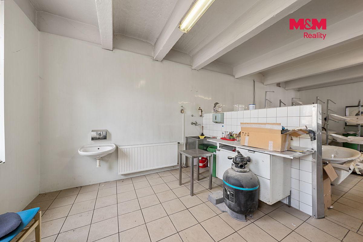 Prodej výrobní haly, prostoru 1250 m² – fotografie 3