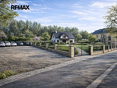 Prodej komerčního pozemku 811 m²