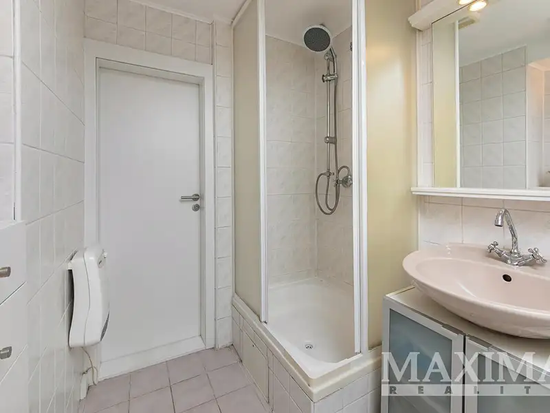 Pronájem bytu pokoje 30 m², Praha – náhled fotky 3