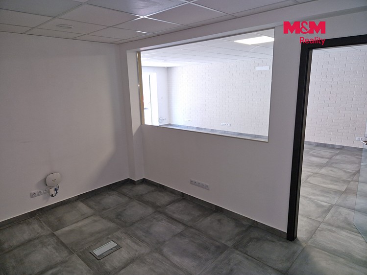 Pronájem komerčního prostoru, 139 m² (7 z 10)