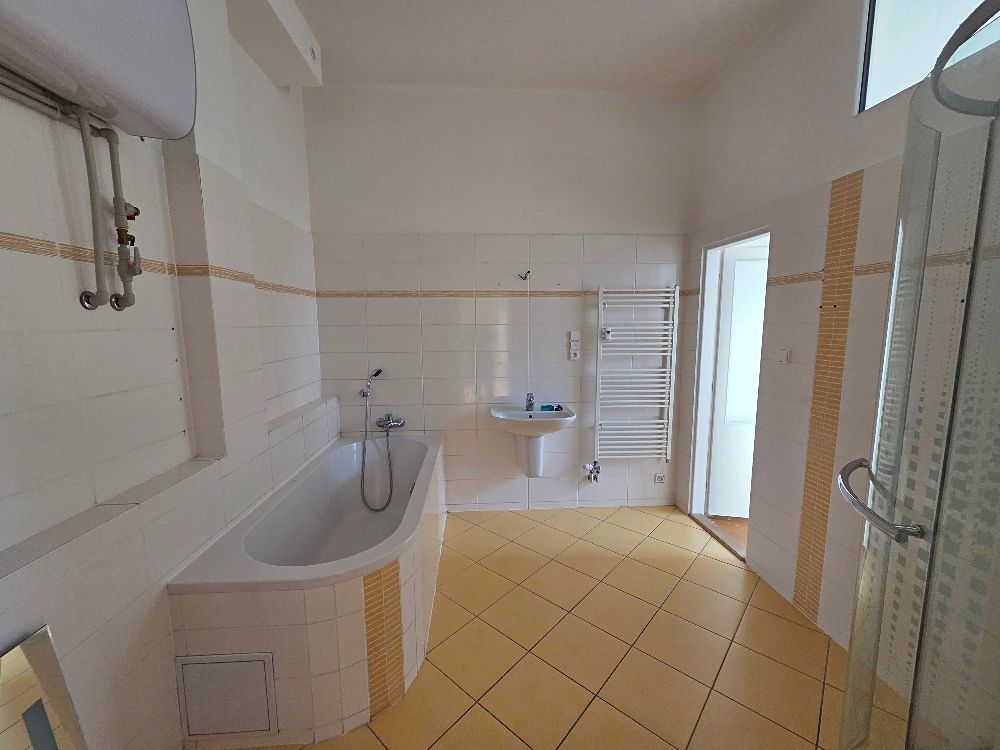 Pronájem bytu 4+1 136 m² – fotografie 5