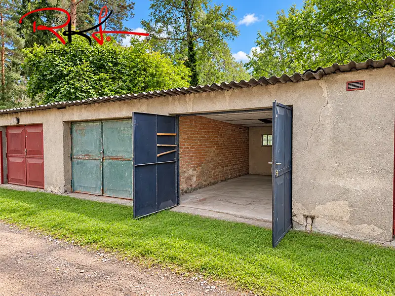Prodej garáže 22 m², Praha – náhled fotky 2