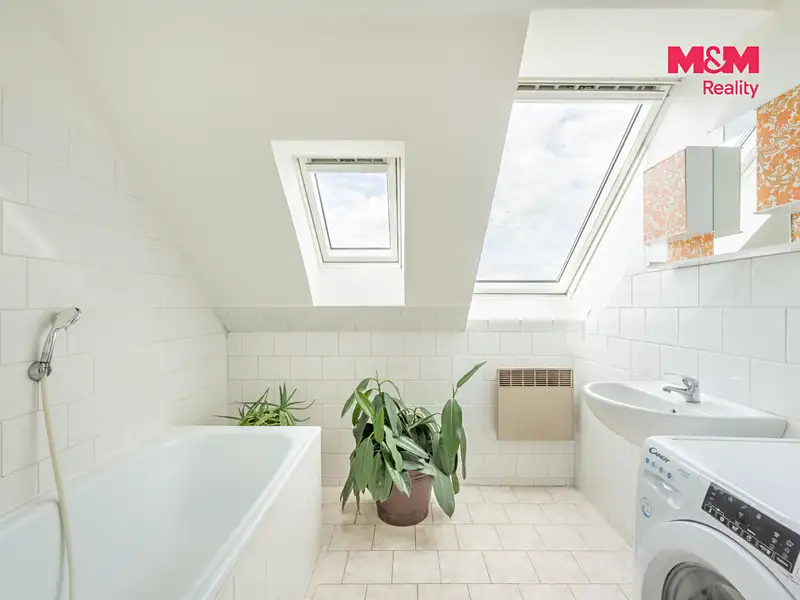 Prodej bytu 1+1 45 m², Blatno – náhled fotky 3