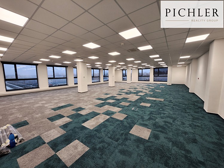 Комерційне приміщення в оренду, 571 м² (1 з 18)