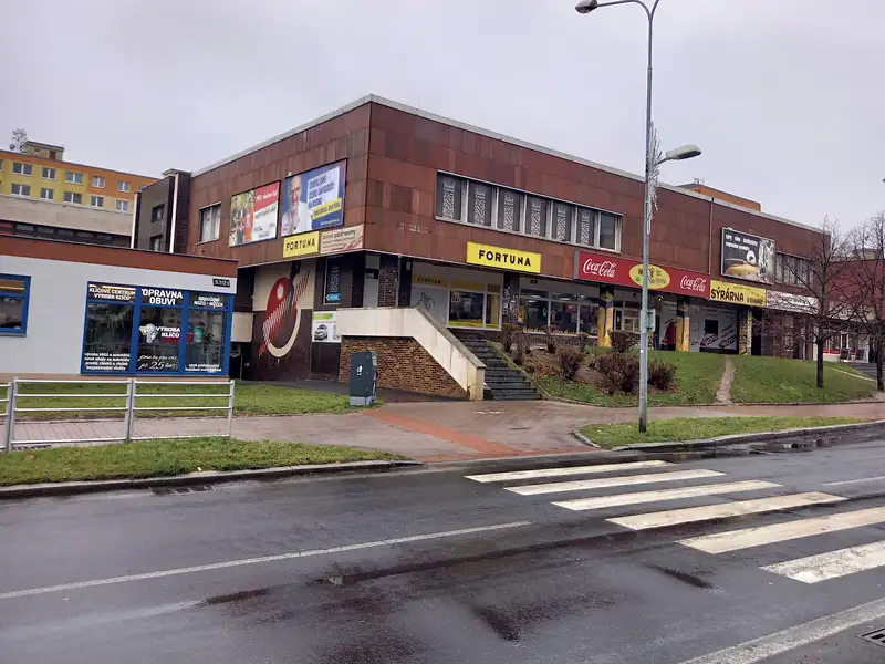 Pronájem obchodního prostoru 100 m², Most – náhled fotky 1