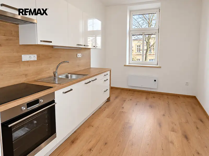 Pronájem bytu 2+kk 40 m², České Budějovice – náhled fotky 2