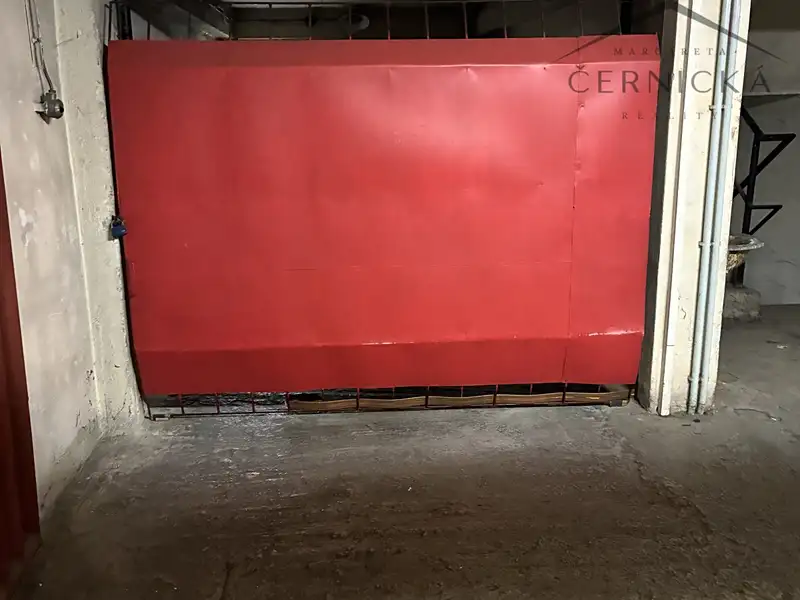 Pronájem garáže 12 m², Praha – náhled fotky 2