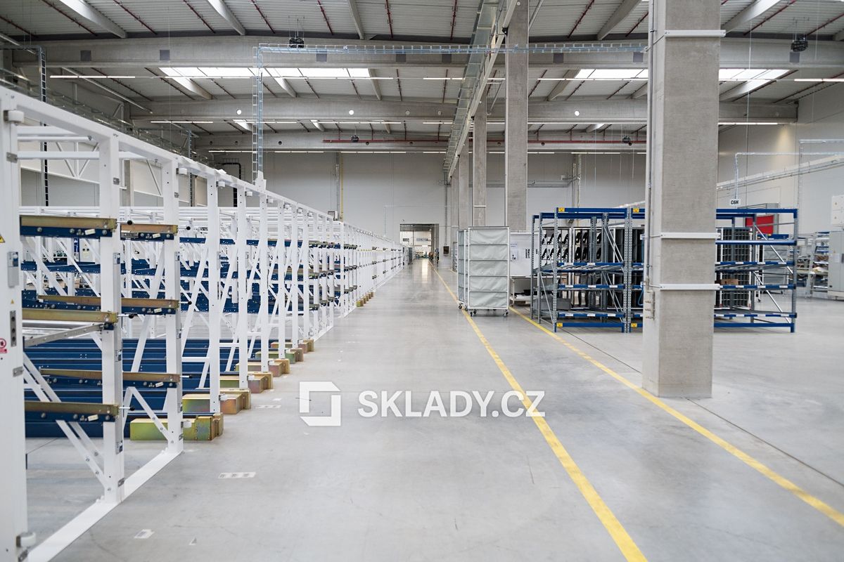 Pronájem skladového prostoru 6800 m²