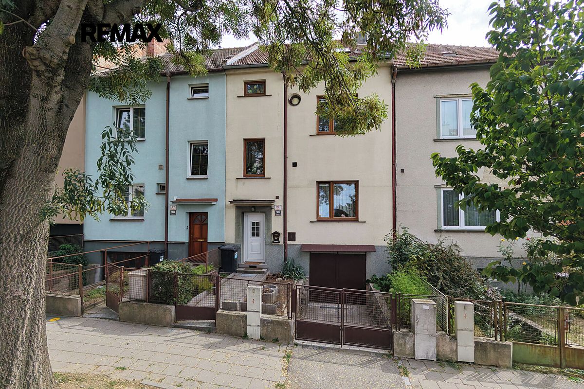 Prodej rodinného domu 182 m², pozemek 223 m², Brno – fotka 1 z 3