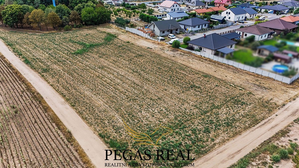 Prodej stavebního pozemku 3390 m² – fotografie 3