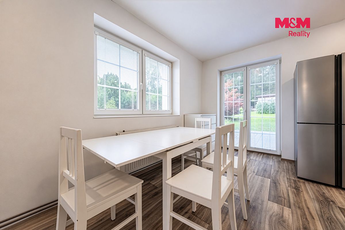 Prodej rodinného domu 164 m², pozemek 1069 m² – fotografie 4