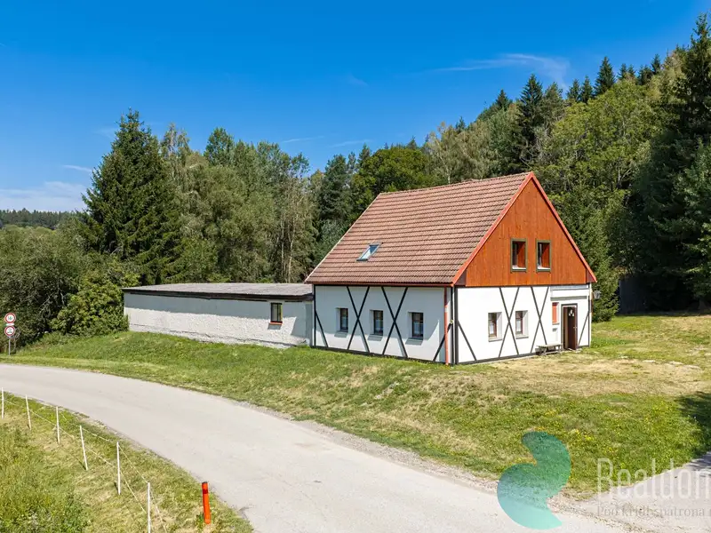 Prodej chalupy 130 m², pozemek 206 m², Frymburk – náhled fotky 1