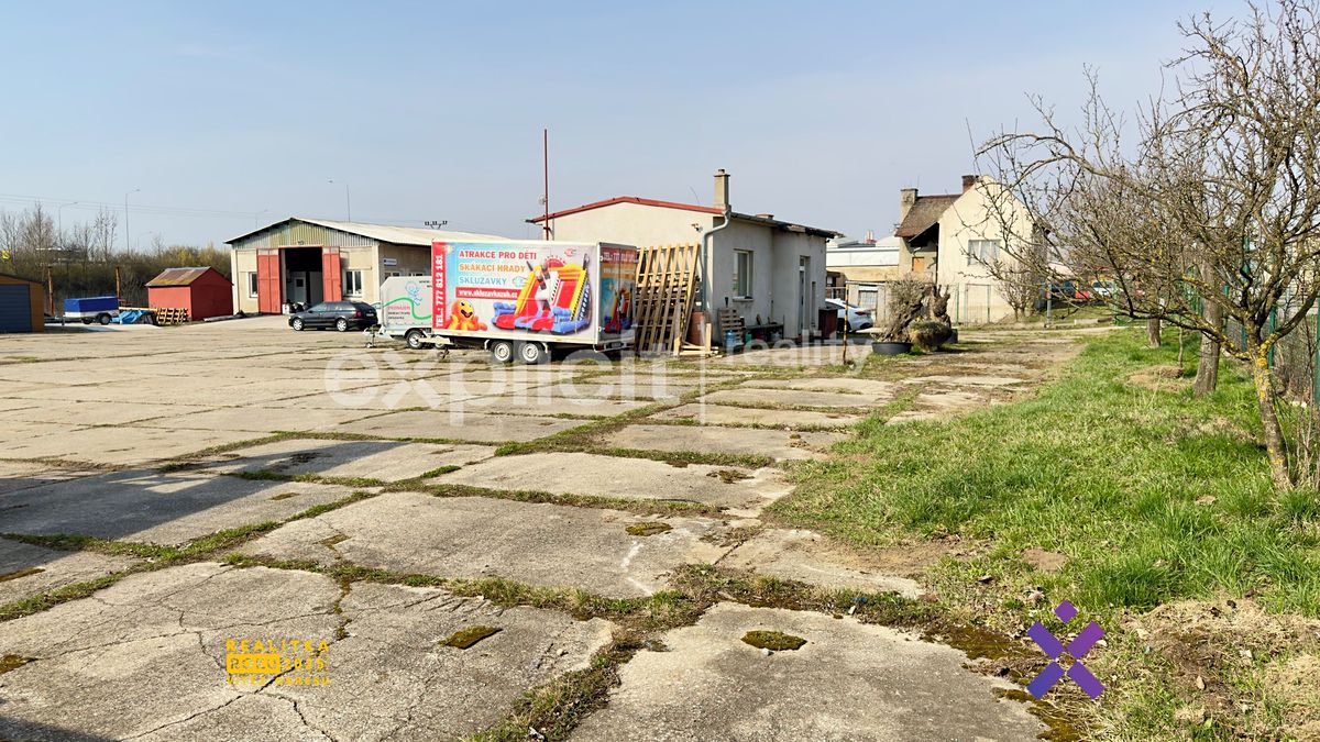 Pronájem komerčního pozemku 100 m² – fotografie 3
