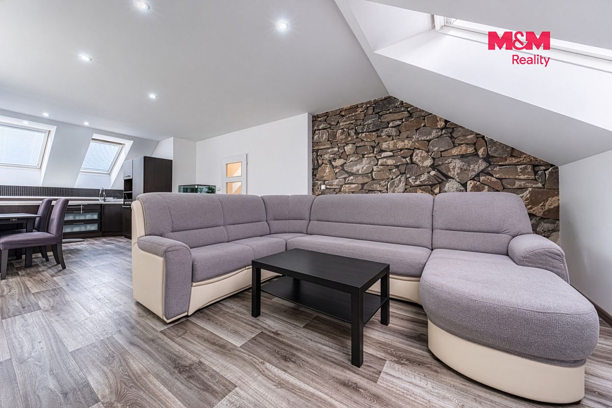 Prodej rodinného domu 164 m², pozemek 1069 m² – fotografie 5