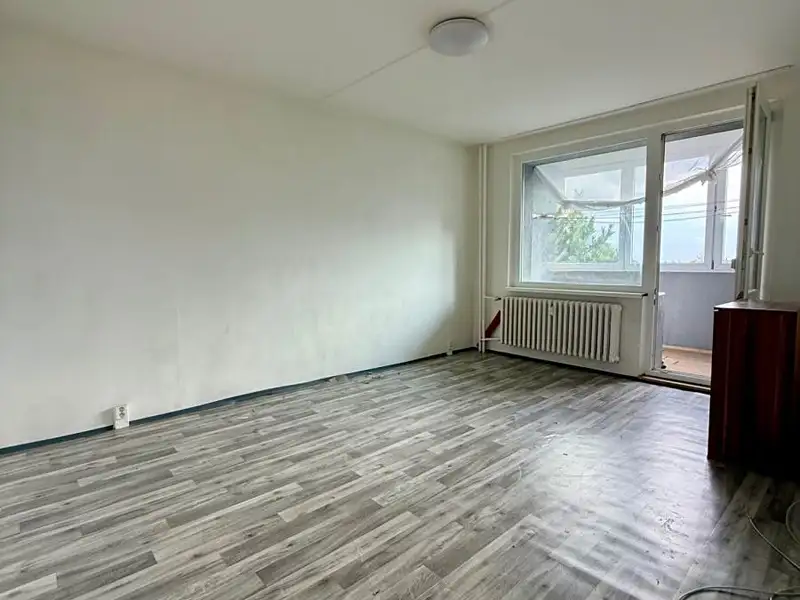 Pronájem bytu 3+1 60 m², Chomutov – náhled fotky 2