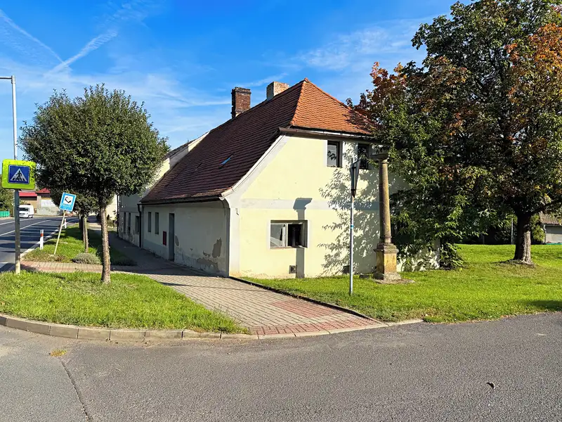 Prodej rodinného domu 248 m², pozemek 427 m², Velemín – náhled fotky 1