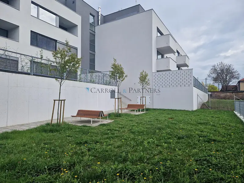 Pronájem bytu 1+kk 40 m², Ostrava – náhled fotky 1