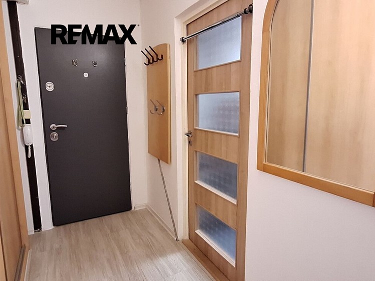 Pronájem bytu 3+1, 62 m² (33 z 50)