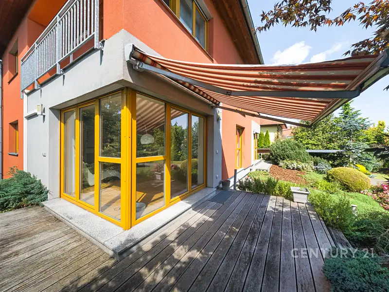 Pronájem rodinného domu 210 m², pozemek 1586 m², Mukařov – náhled fotky 3