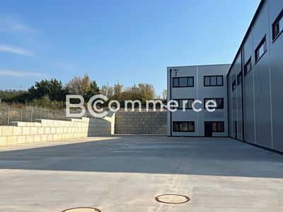 Pronájem výrobní haly, prostoru 1547 m²