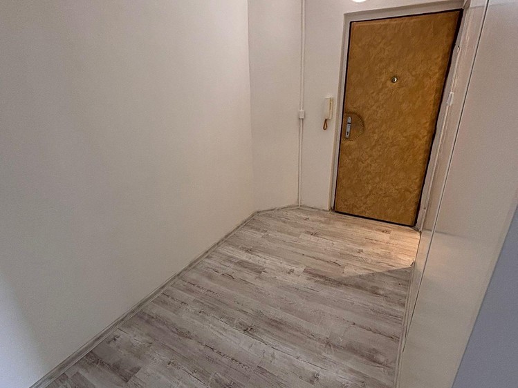 Pronájem bytu 3+1, 62 m² (6 z 6)