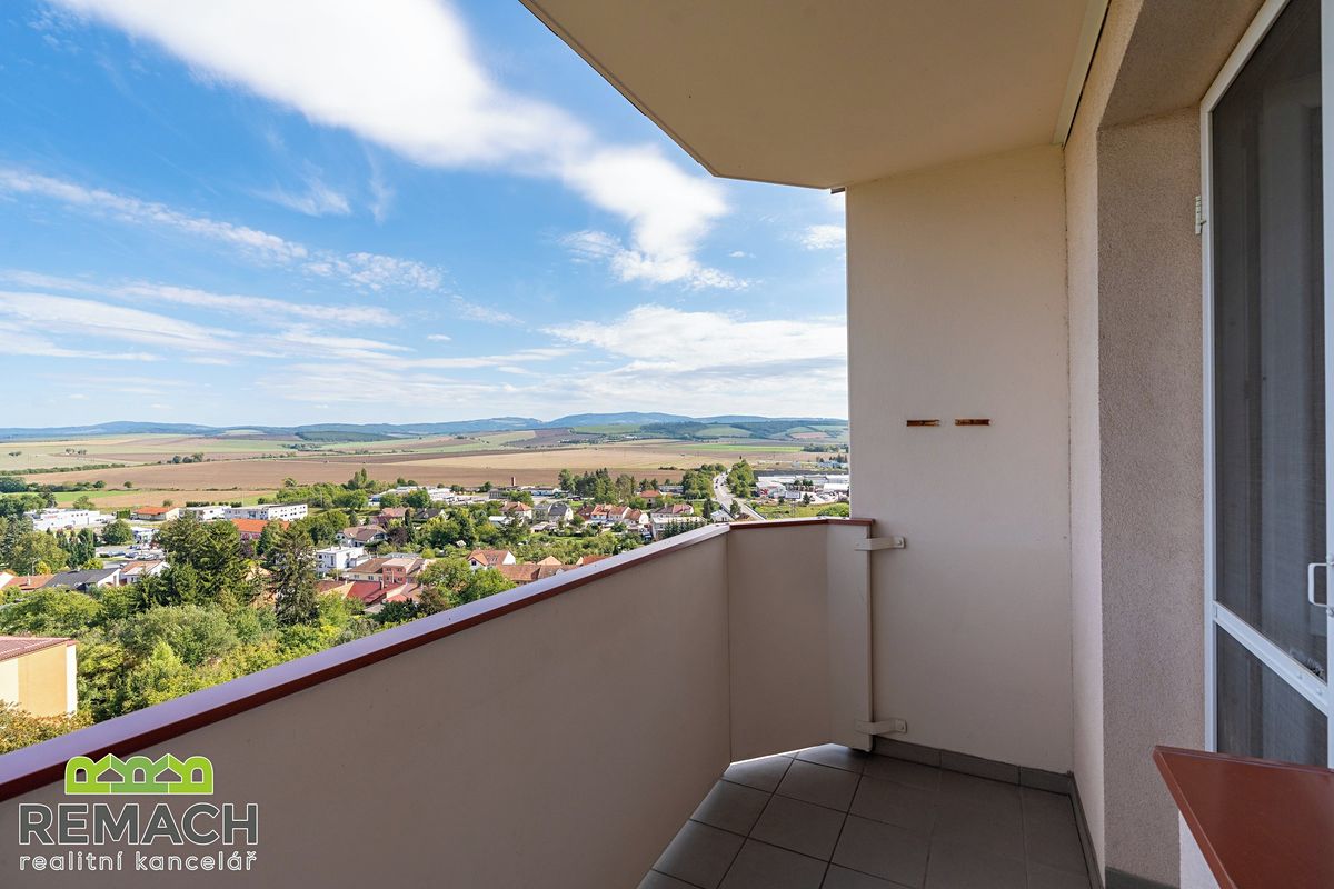 Pronájem bytu 2+1 55 m² – fotografie 4