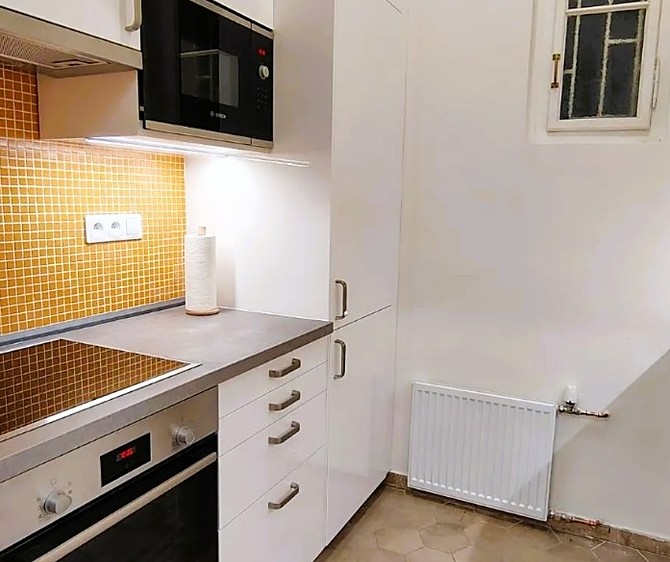 Pronájem bytu 1+1, 32 m² (8 z 20)