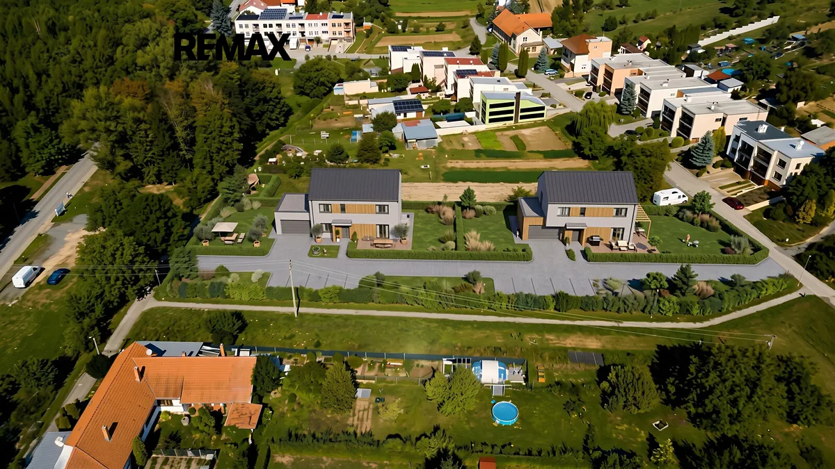 Prodej stavebního pozemku 2330 m²