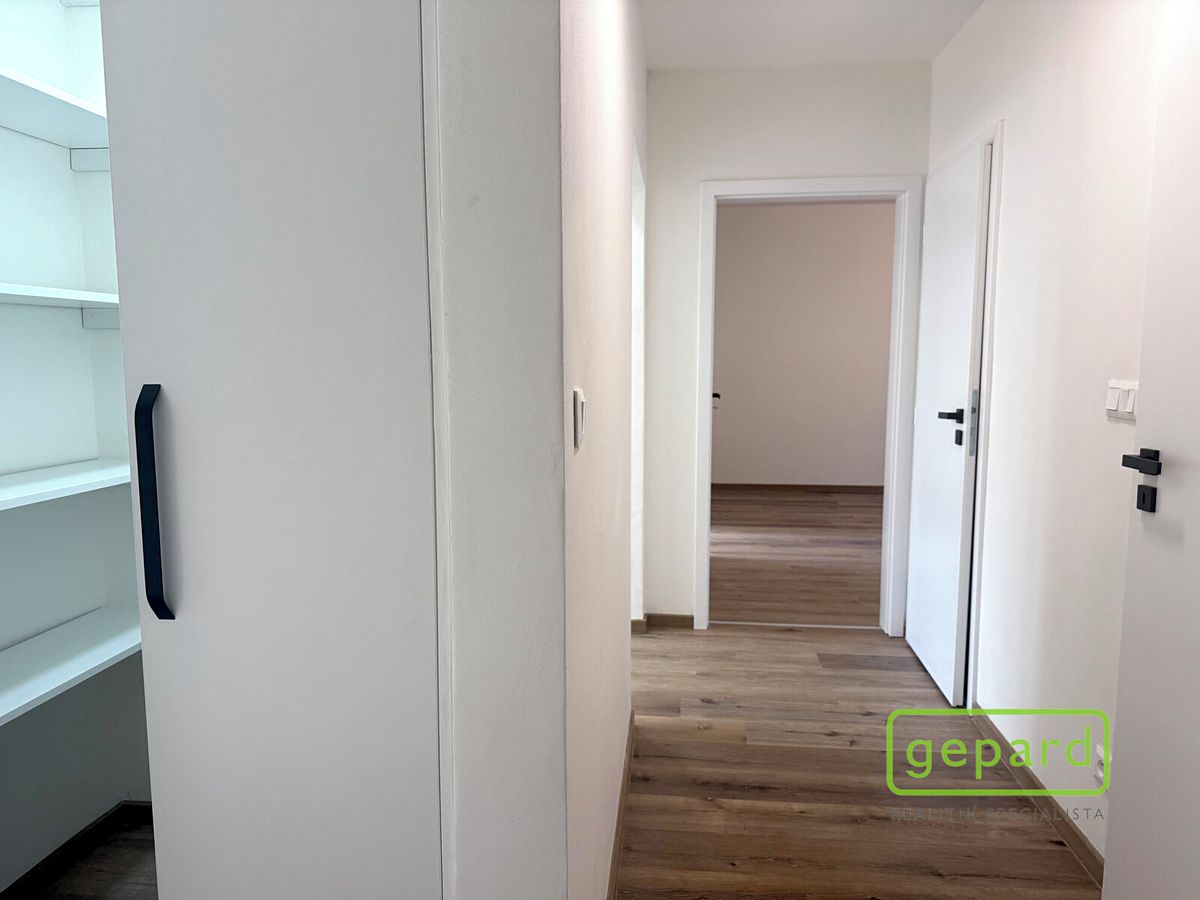 Pronájem bytu 4+1 79 m² – fotografie 3