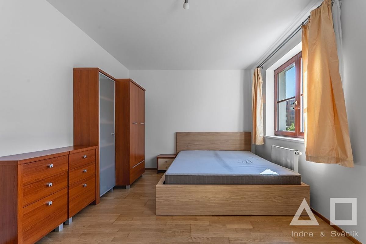 Pronájem bytu 2+kk 60 m² – fotografie 4