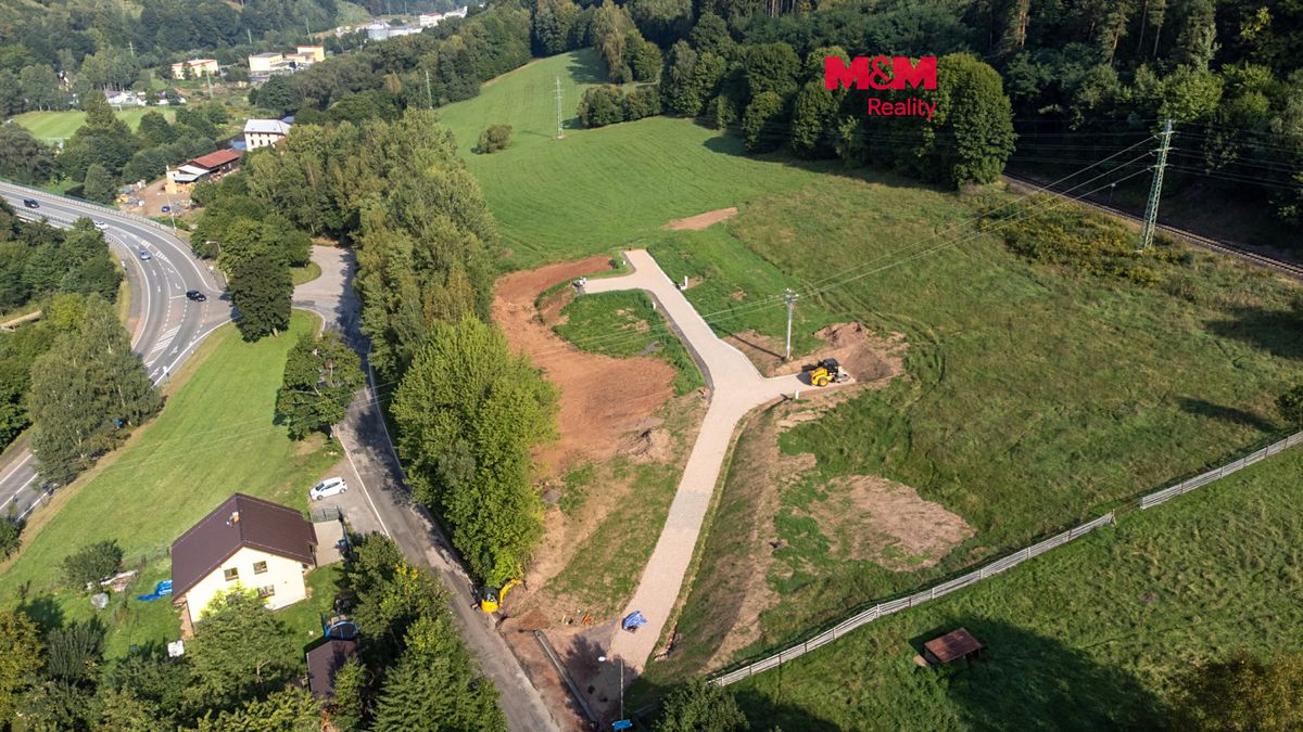 Prodej stavebního pozemku 1793 m²