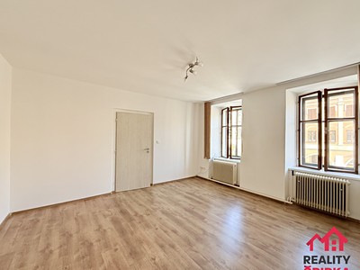 Pronájem bytu 2+kk, 59 m² (3 z 13)