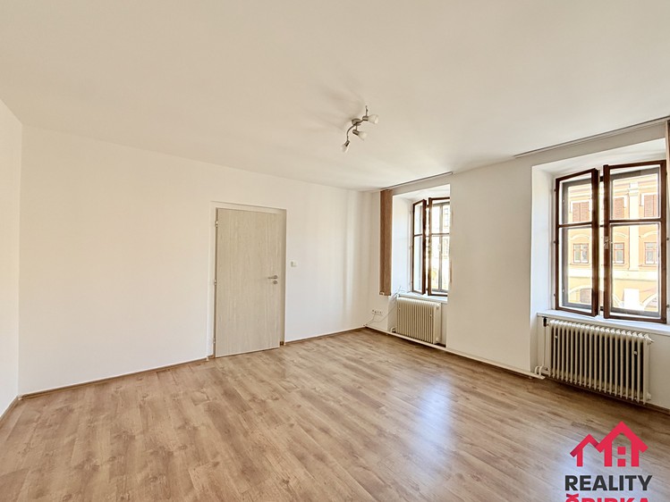 Pronájem bytu 2+kk, 59 m² (3 z 13)