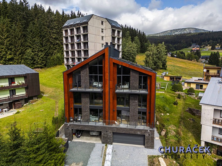Prodej komerčního prostoru, 303 m² (61 z 79)