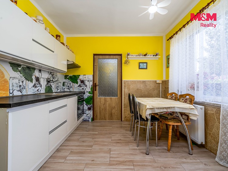 Prodej bytu 3+1, 77 m² (2 z 18)