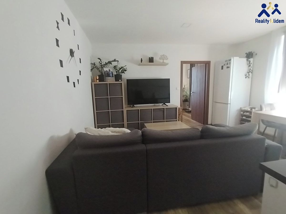 Pronájem bytu 2+kk 44 m² – fotografie 2